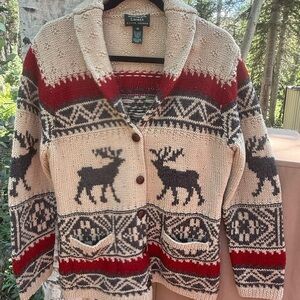 Vintage Ralph Lauren women’s Cream and Red reindeer Sweater. Size M.